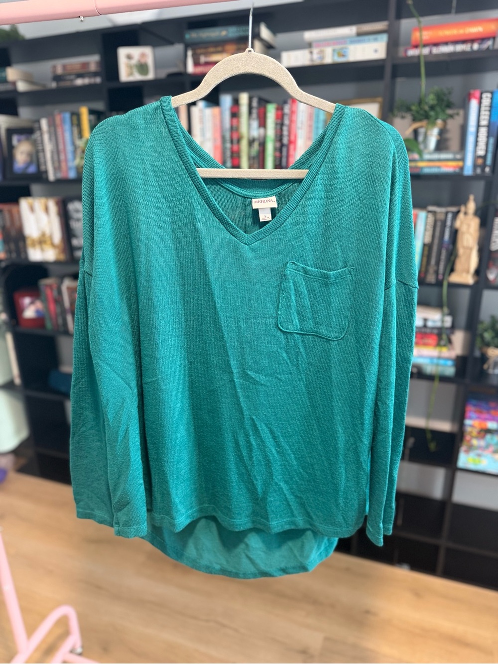 Teal V-Neck Lightweight Pocket Top